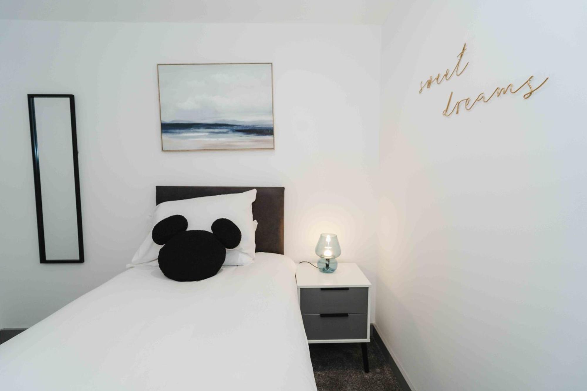 Stunning Luxury Stay By Vichy Kingston upon Hull Exteriör bild